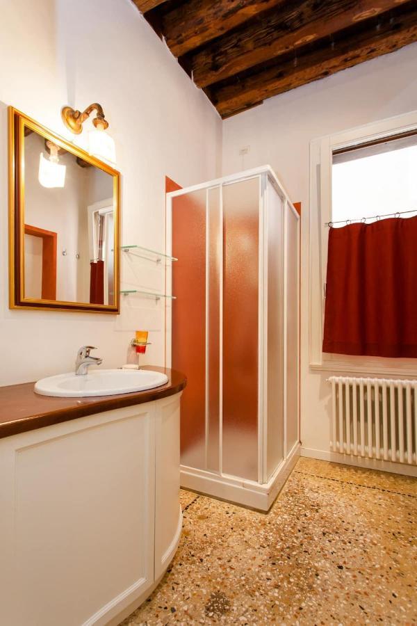 Ca Tornielli Apartment Венеция Екстериор снимка