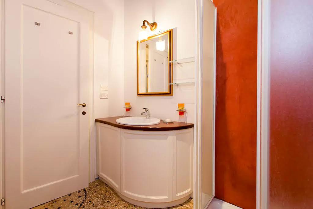 Ca Tornielli Apartment Венеция Екстериор снимка